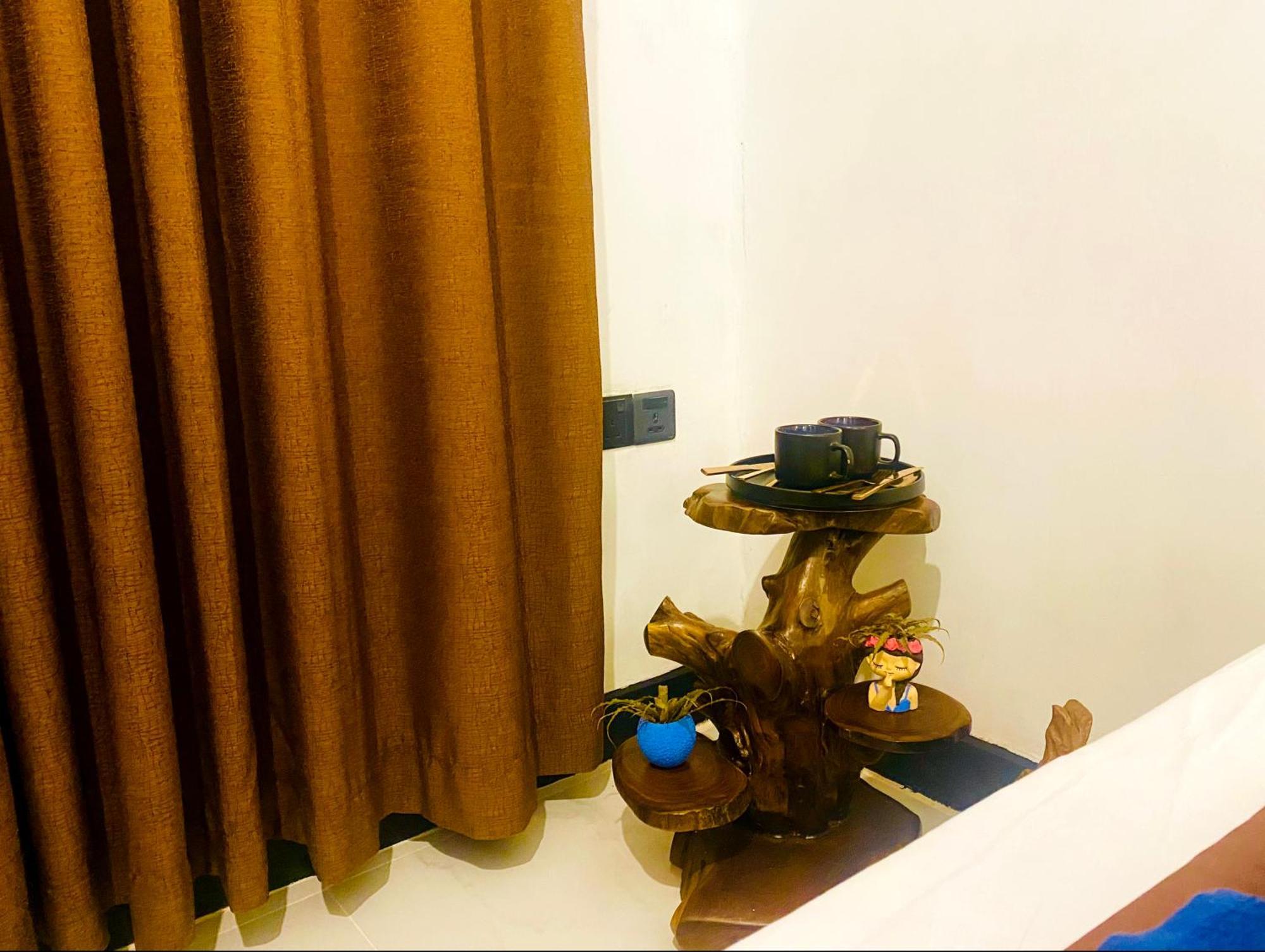 Fly Infinity - Home Stay Kandy Esterno foto
